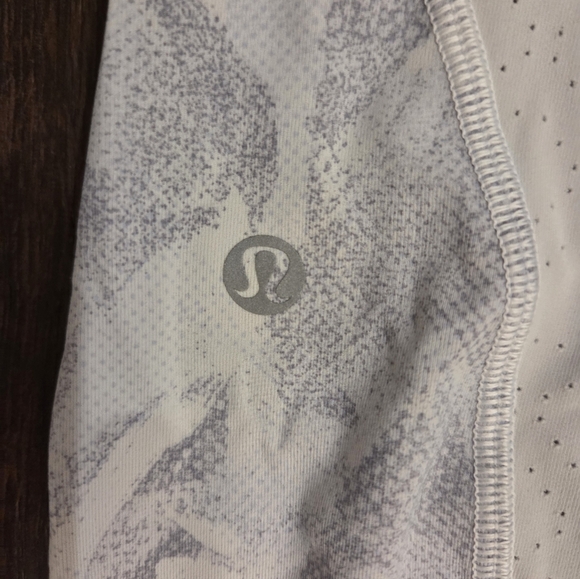 Lululemon Breezy Dot Tight - Picture 5 of 7